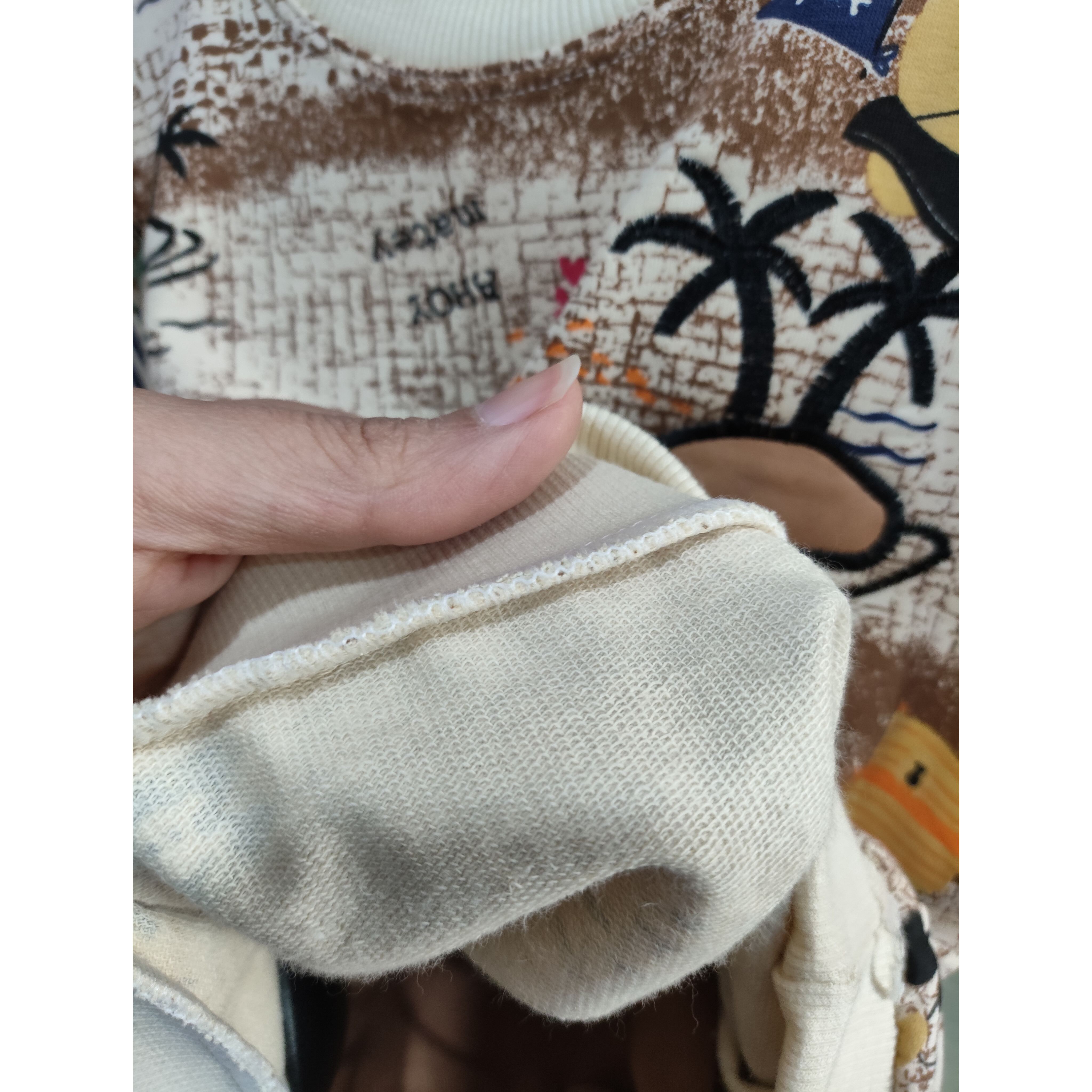 بلوز شلوار پسرانه پاییزه رنگ کرم شکلاتی