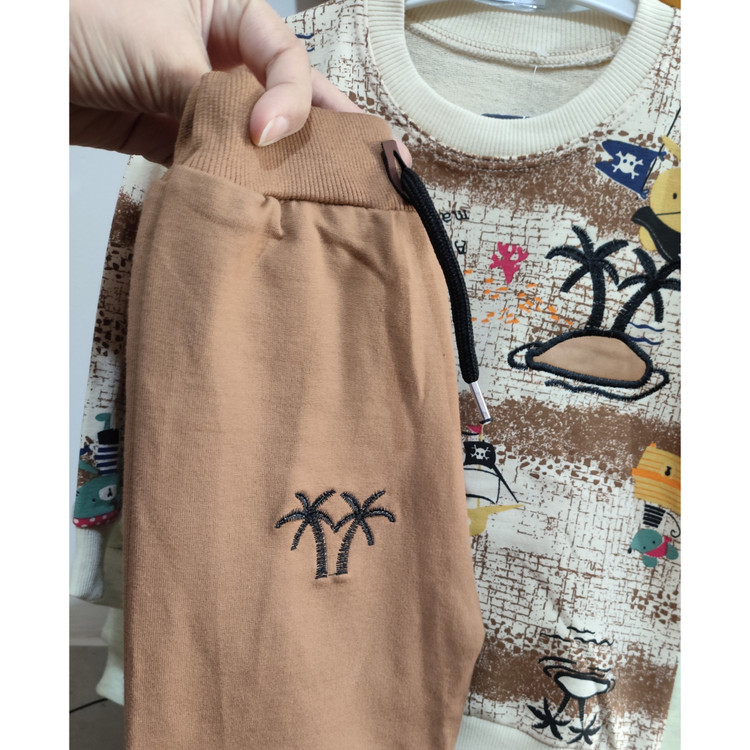 بلوز شلوار پسرانه رنگ کرم شکلاتی