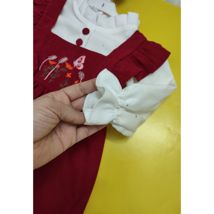 پیراهن سارافانی دخترانه مخمل کبریتی رنگ قرمز و سفید