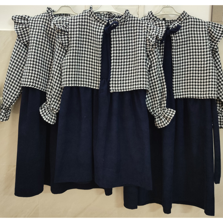 پیراهن کت سارافان دخترانه مجلسی مخمل کبریتی سورمه ای