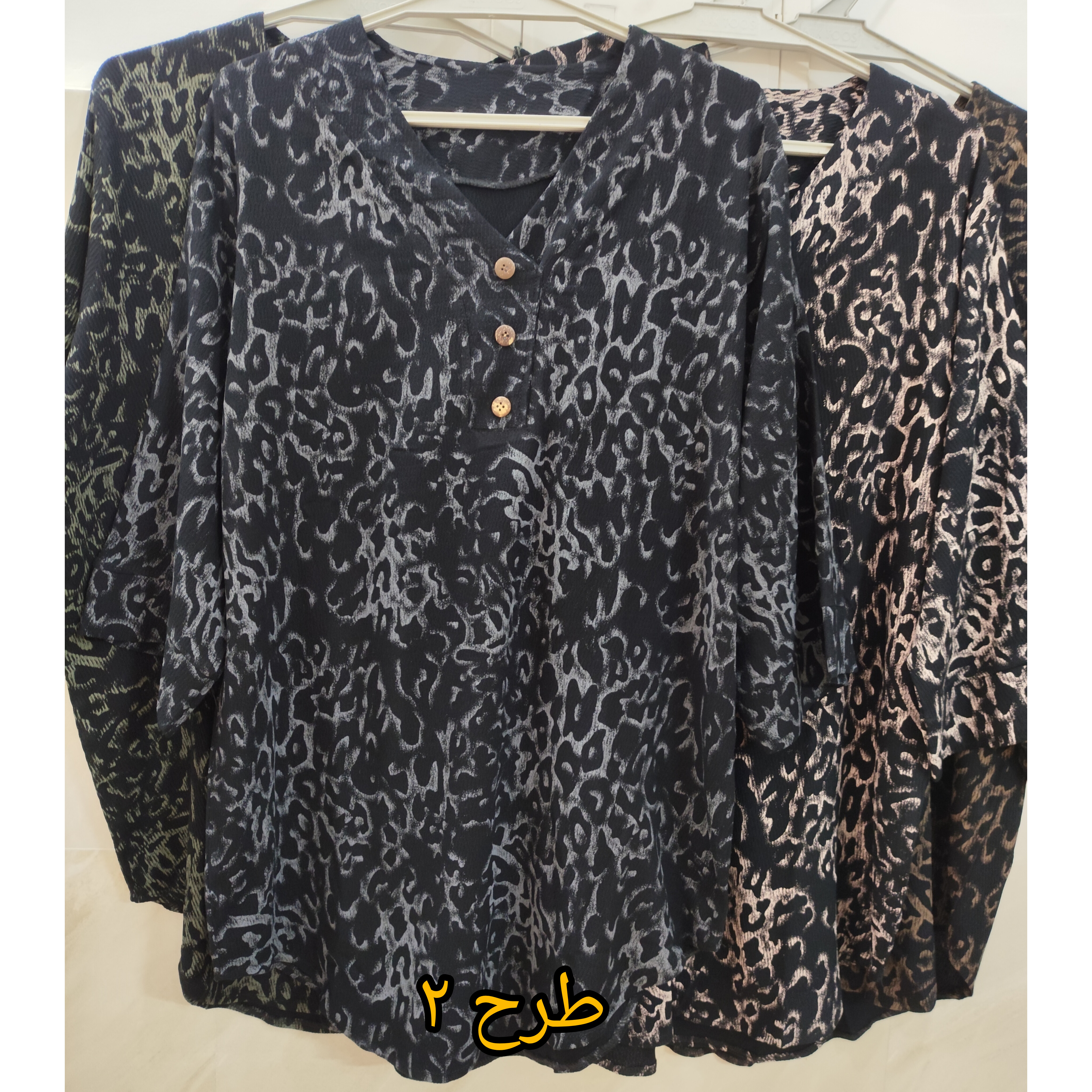 بلوز زنانه آستین سه ربع مجلسی طرح دار فری سایز