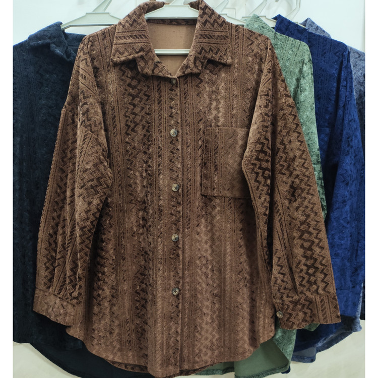 مانتو زنانه پاییزه فری سایز جنس مخمل برجسته