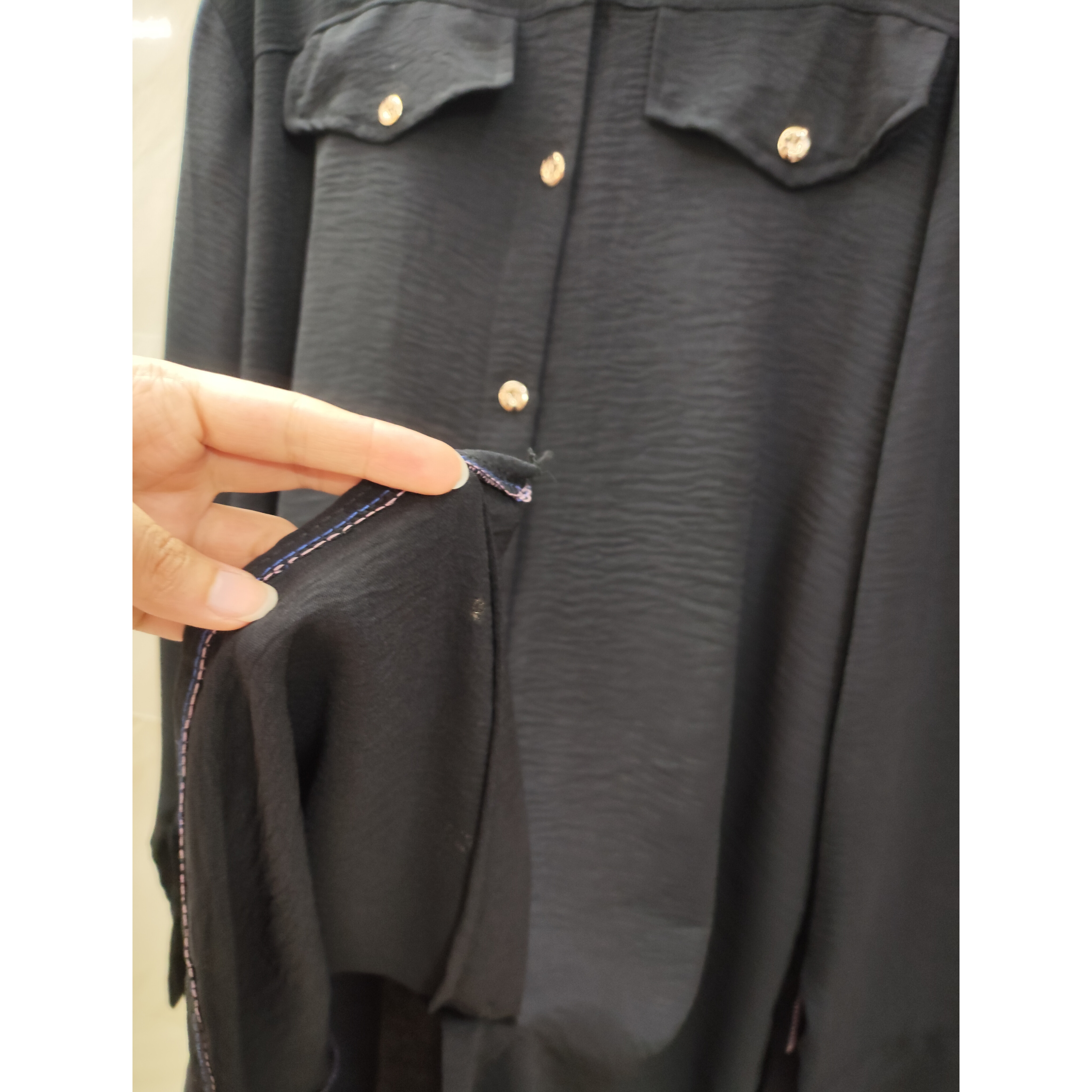 مانتو زنانه جلو دکمه مشکی جنس ابروبادی سایز خیلی بزرگ