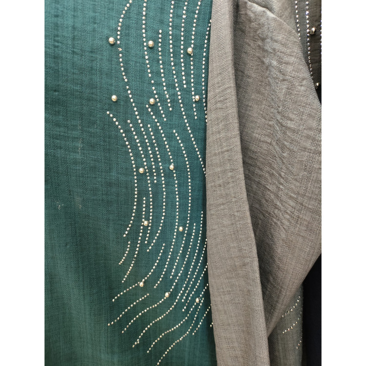 مانتو نگیندار جلو دکمه زنانه