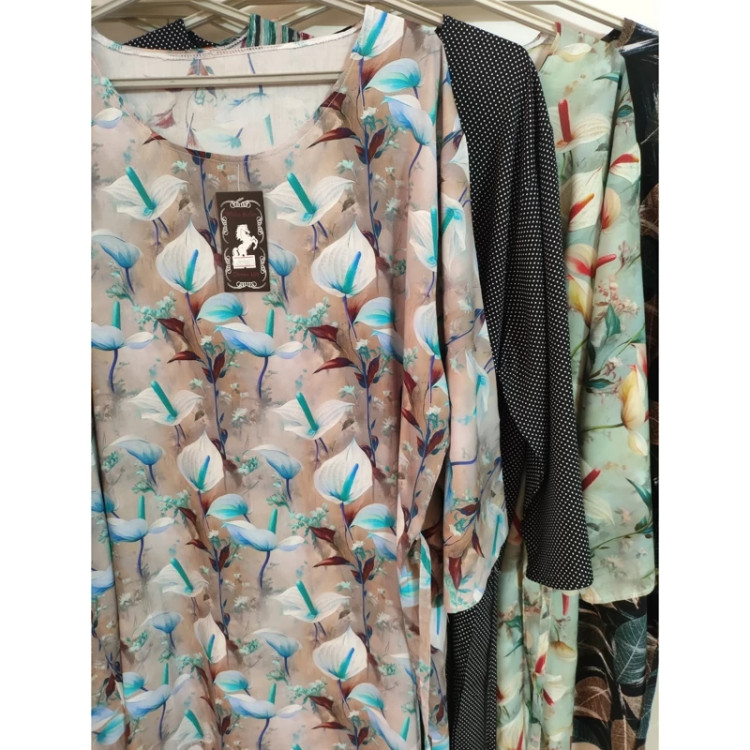 تیشرت نخی آستین سه ربع زنانه