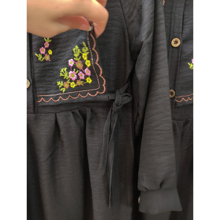 پیراهن دخترانه